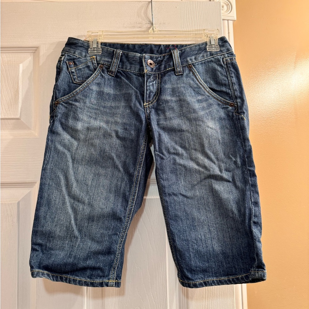 Ladies size 2 X2 Jean shorts